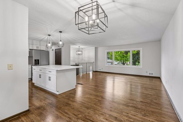 9030 45th Avenue N, New Hope, MN 55428