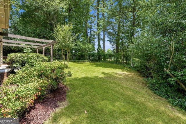 3848 Laurel Drive NW, Acworth, GA 30101