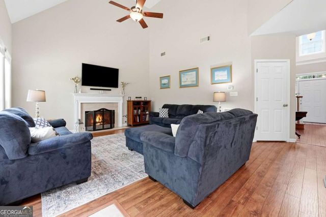 3848 Laurel Drive NW, Acworth, GA 30101