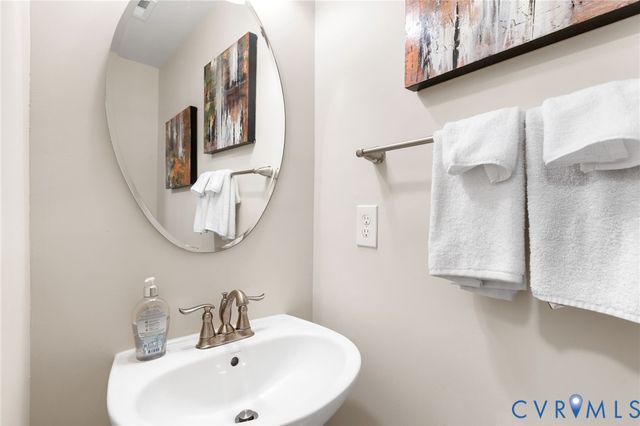 5449 Brandon Bluff Way, Richmond, VA 23223