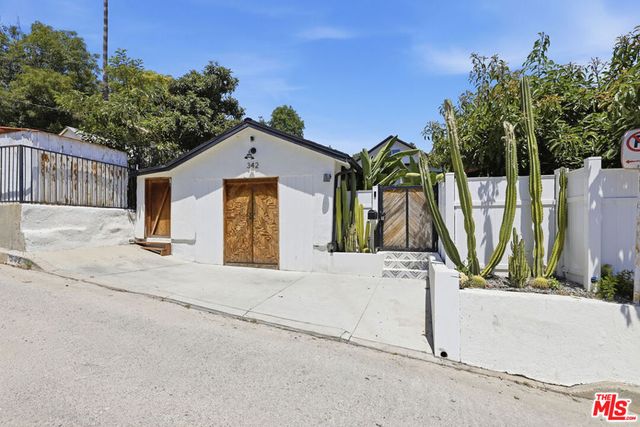 342 Fisher Street, Los Angeles, CA 90042