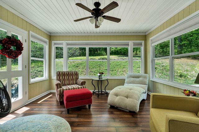 160 Crabtree Drive, Tunnel Hill, GA 30755