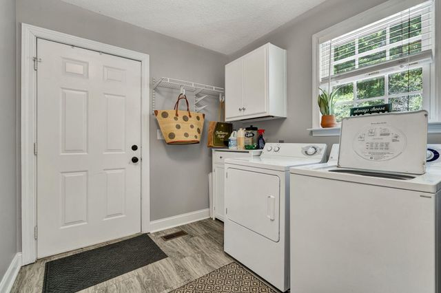 160 Crabtree Drive, Tunnel Hill, GA 30755