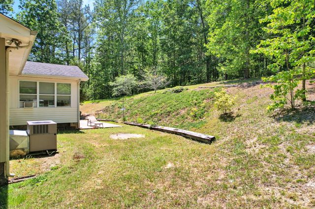 160 Crabtree Drive, Tunnel Hill, GA 30755