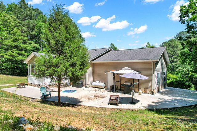 160 Crabtree Drive, Tunnel Hill, GA 30755
