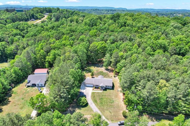 160 Crabtree Drive, Tunnel Hill, GA 30755