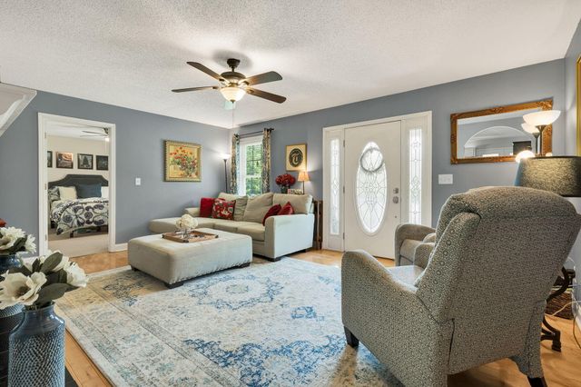 160 Crabtree Drive, Tunnel Hill, GA 30755