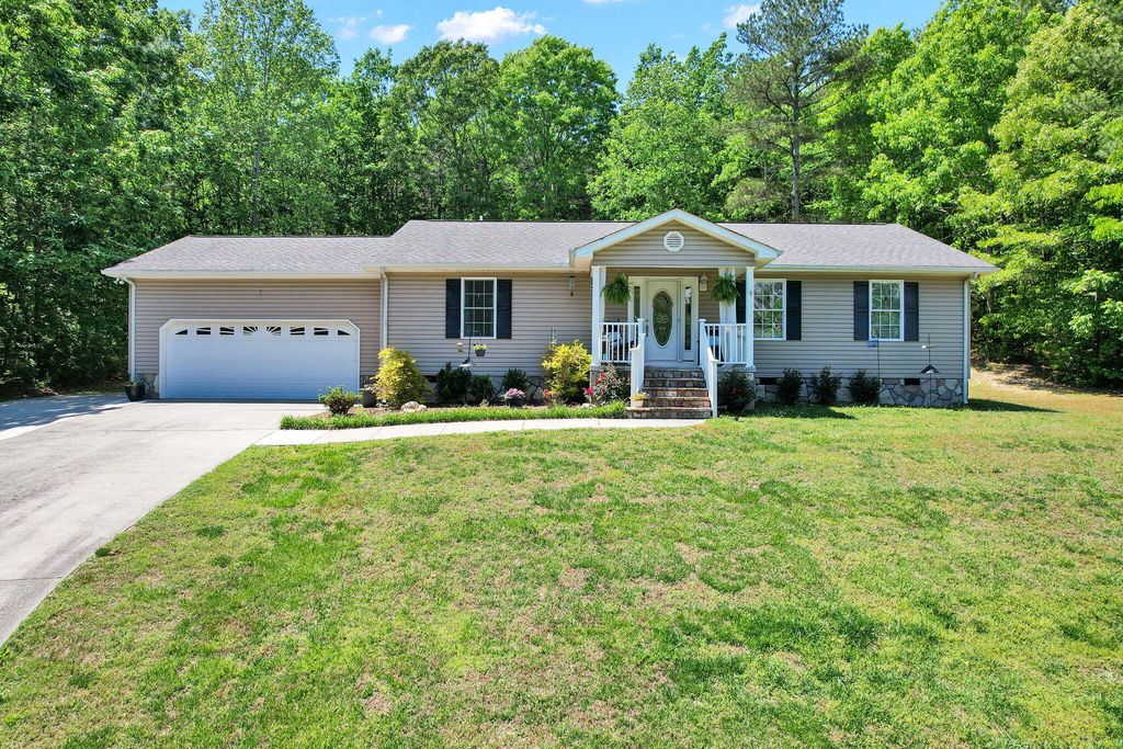 160 Crabtree Drive, Tunnel Hill, GA 30755