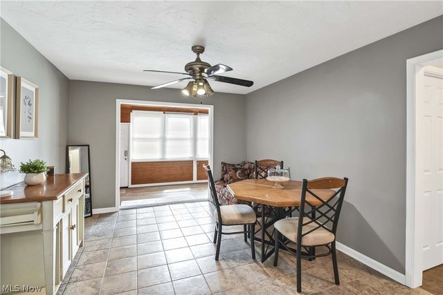 25345 Country Club Boulevard 12-11, North Olmsted, OH 44070