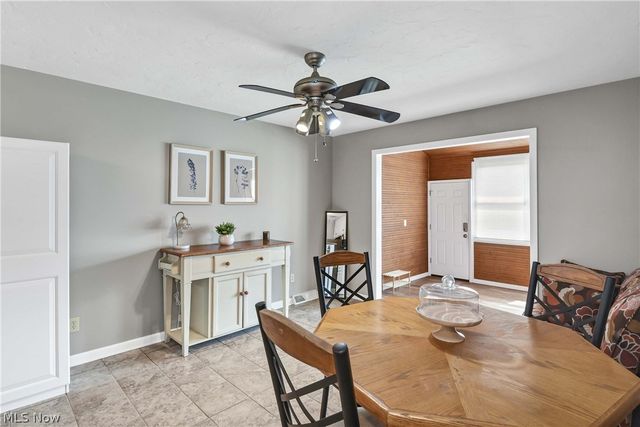 25345 Country Club Boulevard 12-11, North Olmsted, OH 44070