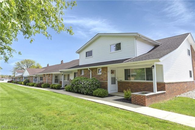 25345 Country Club Boulevard 12-11, North Olmsted, OH 44070