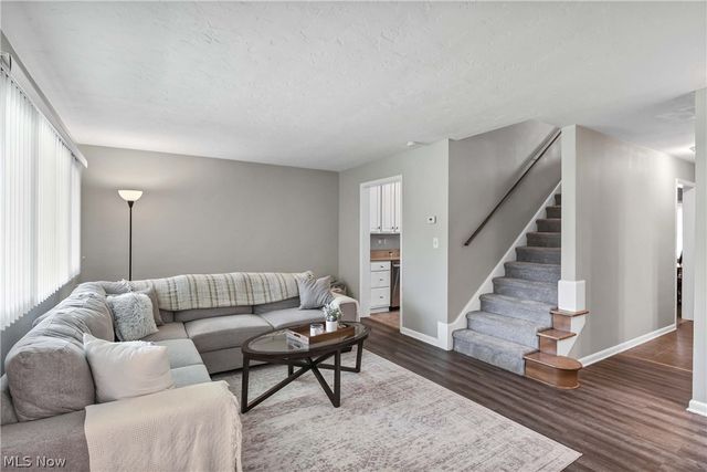 25345 Country Club Boulevard 12-11, North Olmsted, OH 44070