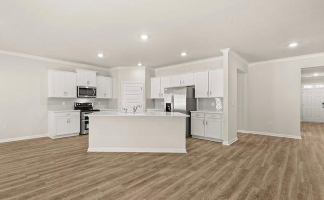 801 Pelham Way, Locust Grove, GA 30248