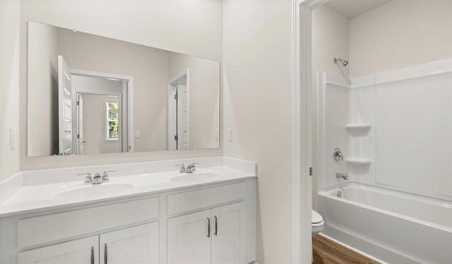 801 Pelham Way, Locust Grove, GA 30248