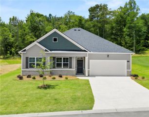 801 Pelham Way, Locust Grove, GA 30248