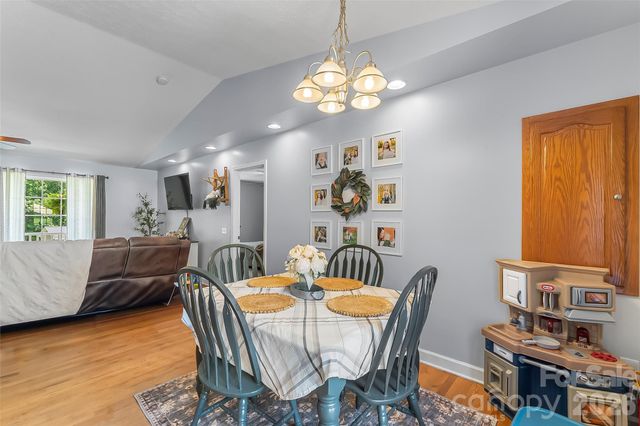 1498 Salem Road, Morganton, NC 28655
