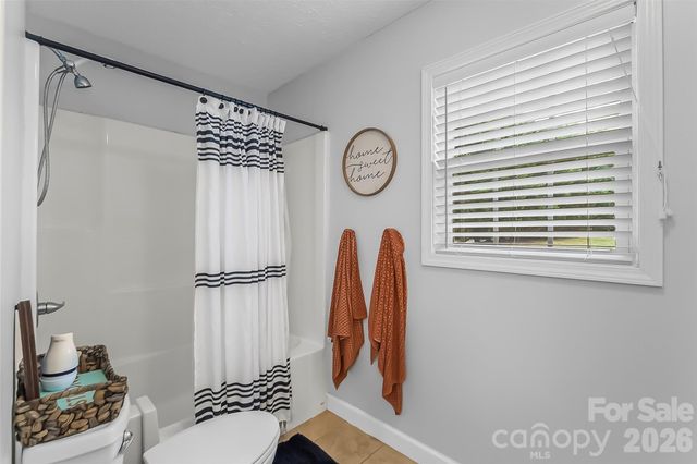 1498 Salem Road, Morganton, NC 28655