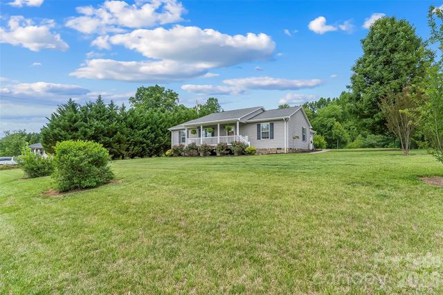 1498 Salem Road, Morganton, NC 28655