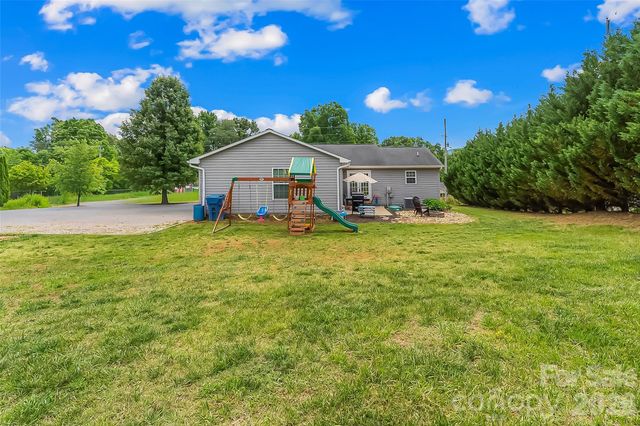 1498 Salem Road, Morganton, NC 28655