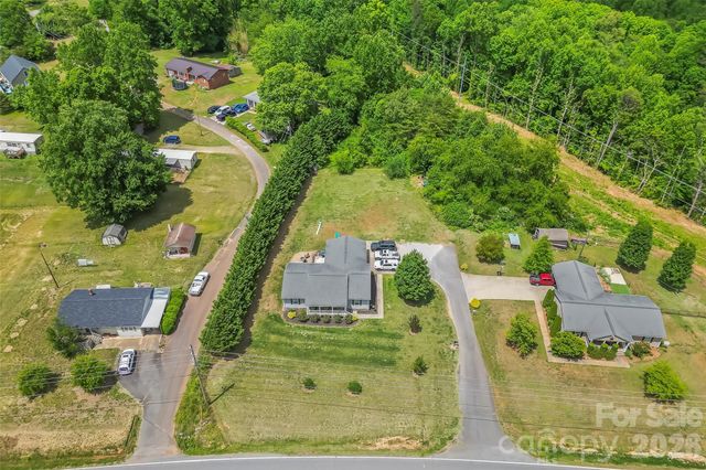 1498 Salem Road, Morganton, NC 28655