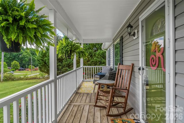 1498 Salem Road, Morganton, NC 28655