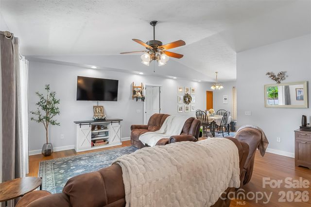 1498 Salem Road, Morganton, NC 28655