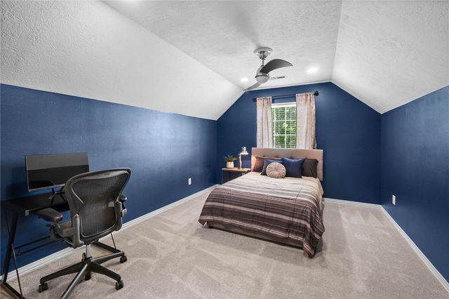 5203 S 45th Street, Rogers, AR 72758