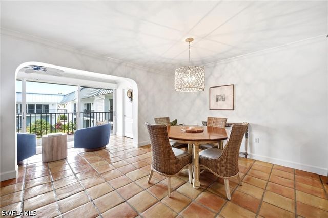 333 Harbour DR 209, Naples, FL 34103