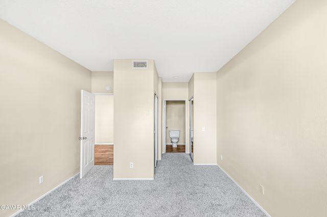 2805 W Avenue K 12 Apt 143, Lancaster, CA 93536