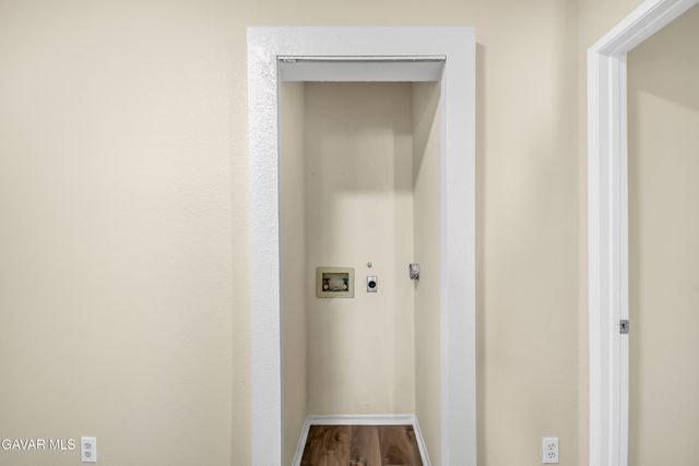 2805 W Avenue K 12 Apt 143, Lancaster, CA 93536