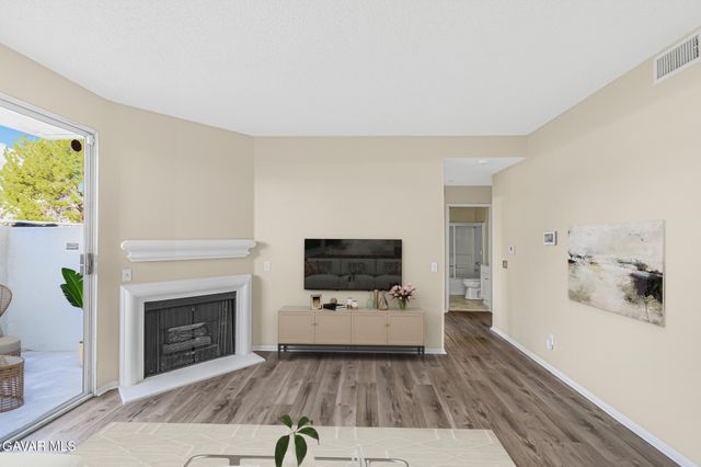 2805 W Avenue K 12 Apt 143, Lancaster, CA 93536
