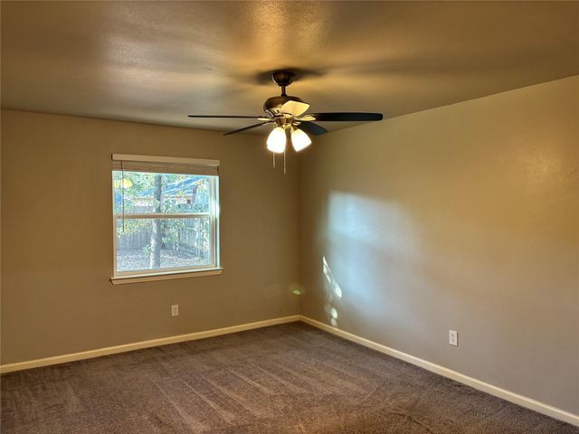 4200 Oak Country Drive, Arlington, TX 76017