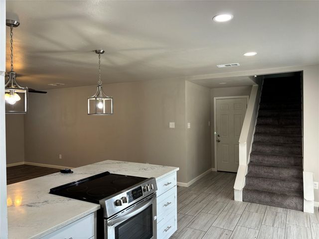 4200 Oak Country Drive, Arlington, TX 76017