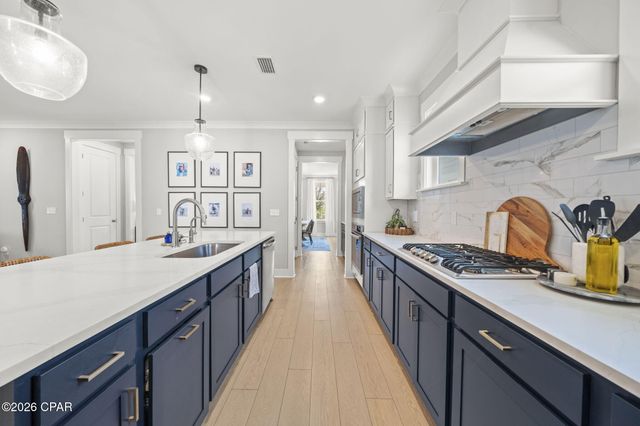 2001 Rushes Avenue, Panama City, FL 32405