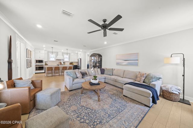 2001 Rushes Avenue, Panama City, FL 32405