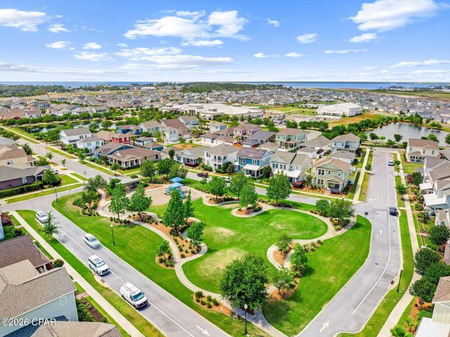 2001 Rushes Avenue, Panama City, FL 32405