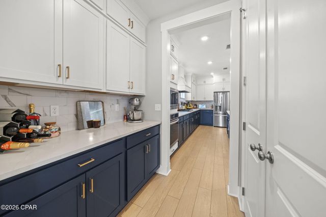 2001 Rushes Avenue, Panama City, FL 32405