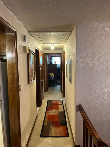 5 Eagleton Drive, Windsor, CT 06095