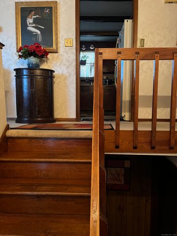 5 Eagleton Drive, Windsor, CT 06095