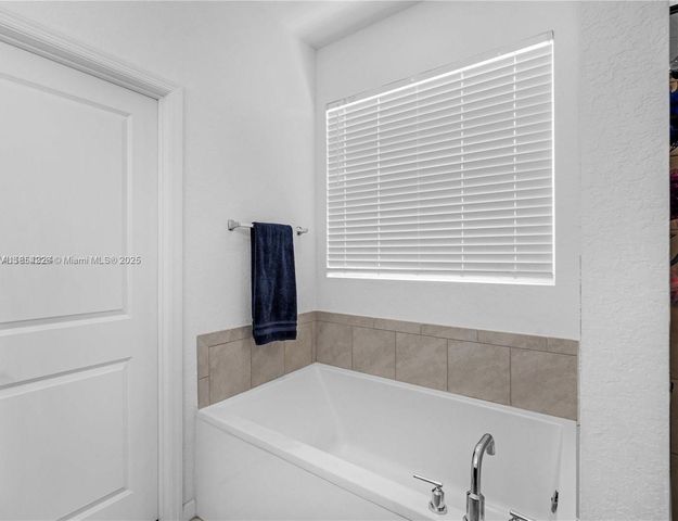 27474 SW 133rd Path, Homestead, FL 33032