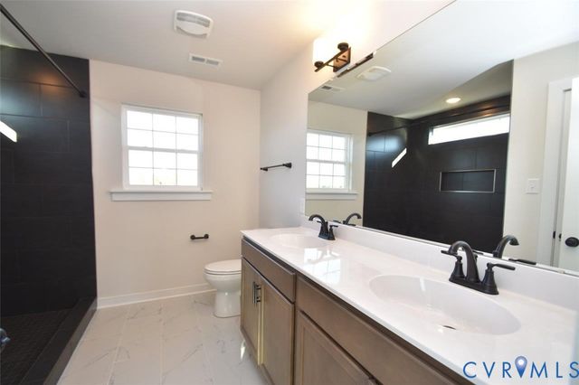 4050 Old Williamsburg Rd, Sandston, VA 23150