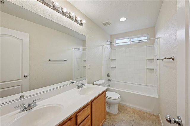 2556 Kinsella Way, Roseville, CA 95747