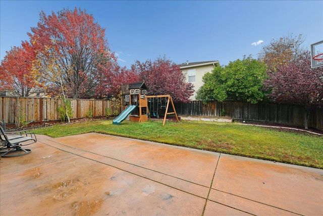 2556 Kinsella Way, Roseville, CA 95747