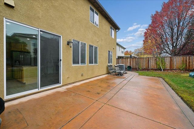 2556 Kinsella Way, Roseville, CA 95747