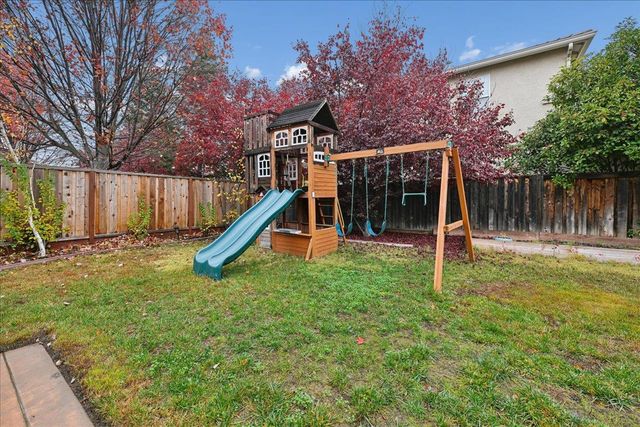 2556 Kinsella Way, Roseville, CA 95747