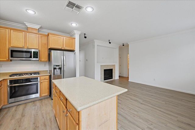 2556 Kinsella Way, Roseville, CA 95747