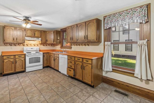 258 N Fremont Street, Whitewater, WI 53190