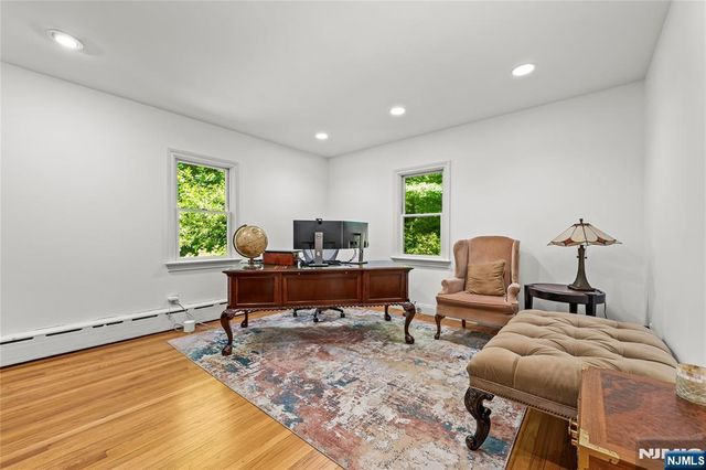 66 Glasgow Terrace, Mahwah, NJ 07430
