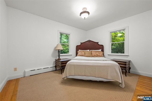 66 Glasgow Terrace, Mahwah, NJ 07430