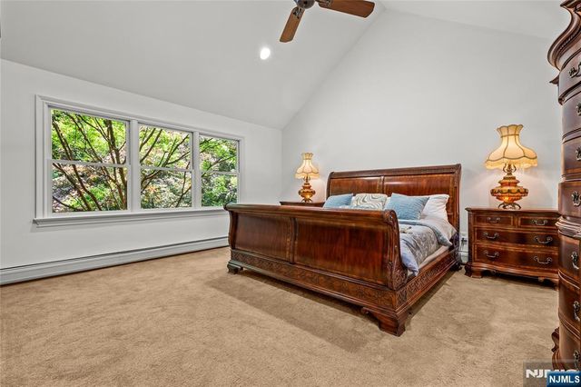 66 Glasgow Terrace, Mahwah, NJ 07430